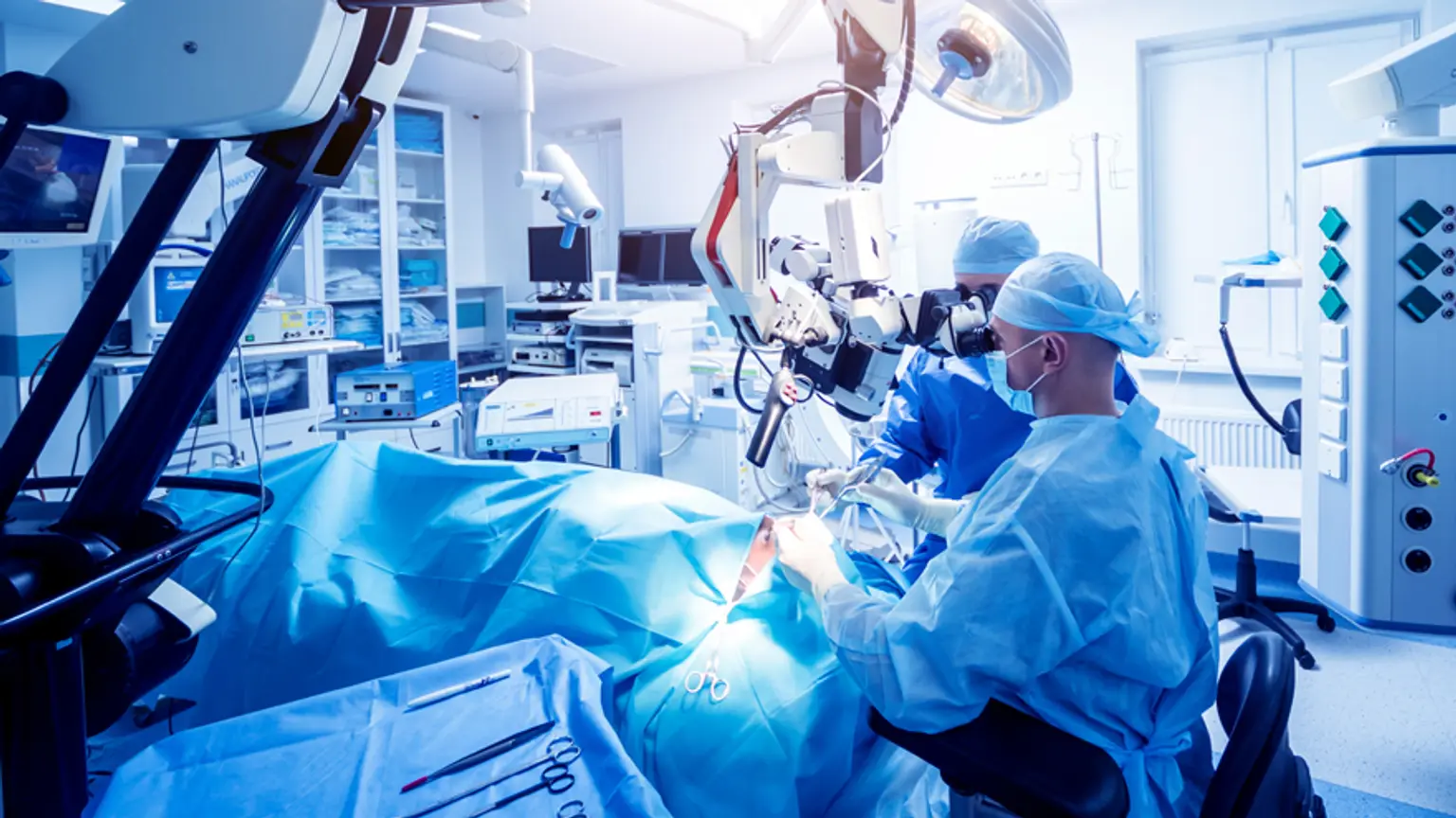 Rus qiz konvulsiyalar bilan jinsiy aloqada boladi